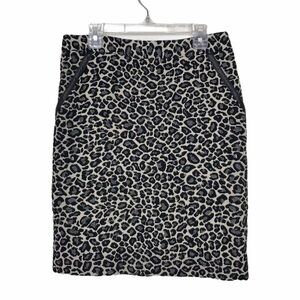 Amanda & Chelsea Leopard Straight Skirt